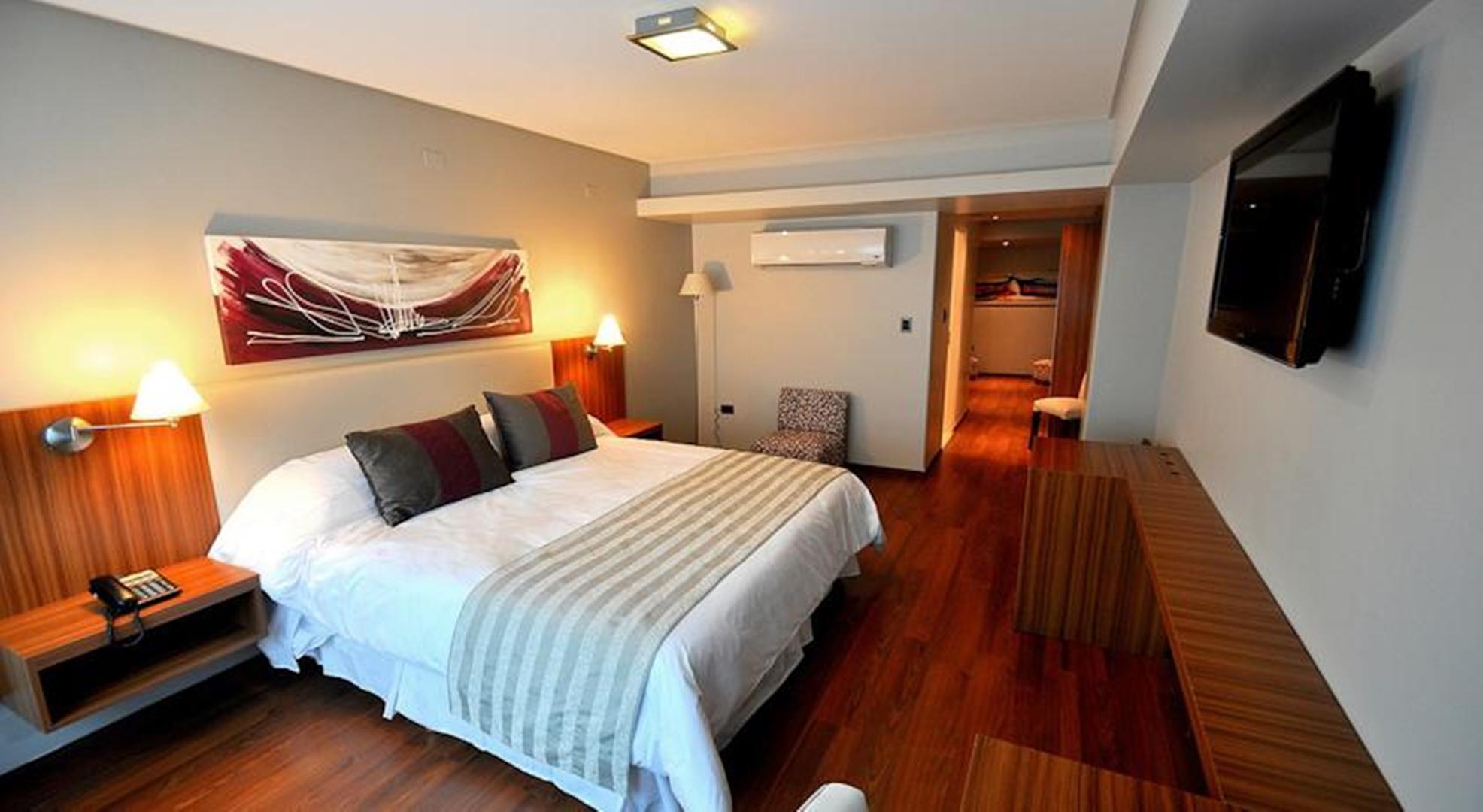 Hotel Bicentenario Suites & Spa San Miguel de Tucumán Kültér fotó